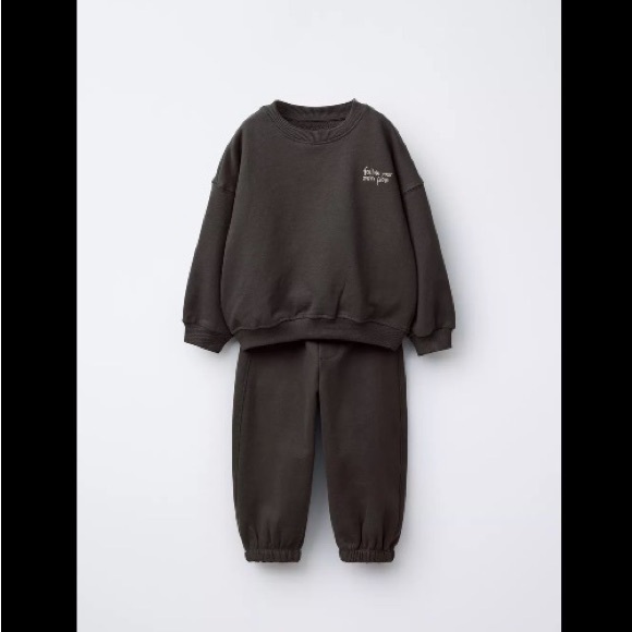 Zara Kids Sweatpants Set in Green and Grey - Picture 7 of 7
